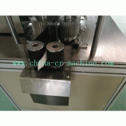 machine-de-fabrication-de-bonnets-bouffants-non-tisse1_1